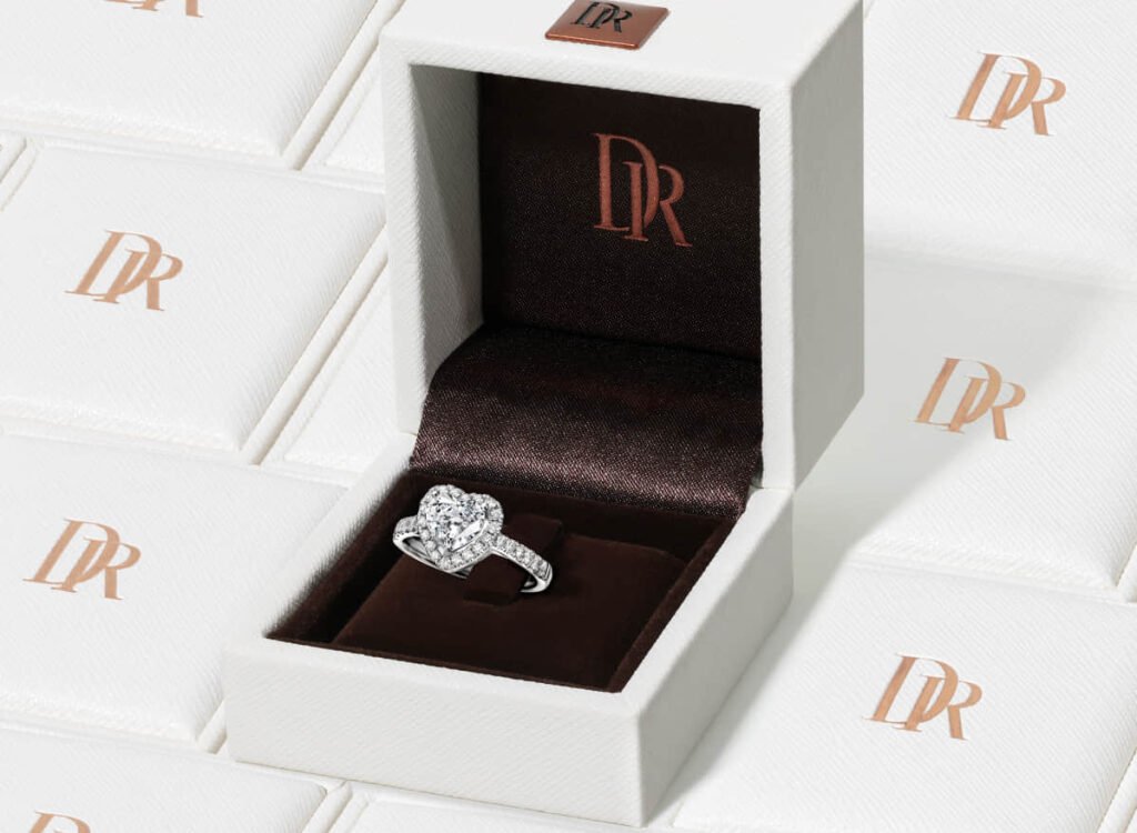 Darry Ring UK: A Symbol of Exclusive Commitment